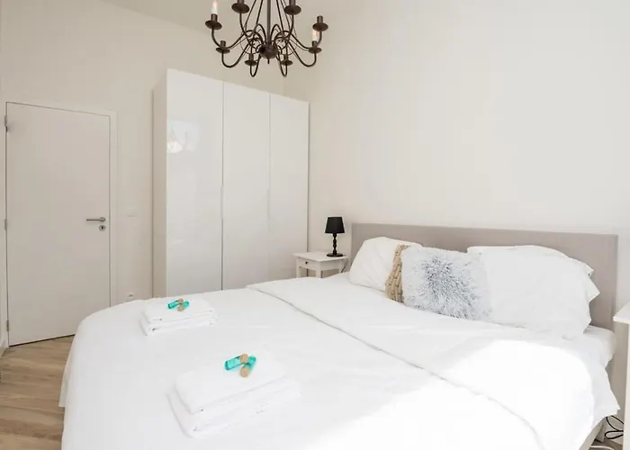 Apartamento Beautiful Renovated In An Authentic Building *