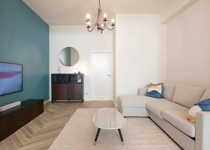 Beautiful Renovated In An Authentic Building * Ostend