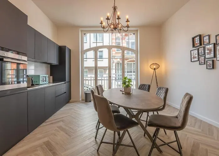 Apartment Beautiful Renovated In An Authentic Building Ostend