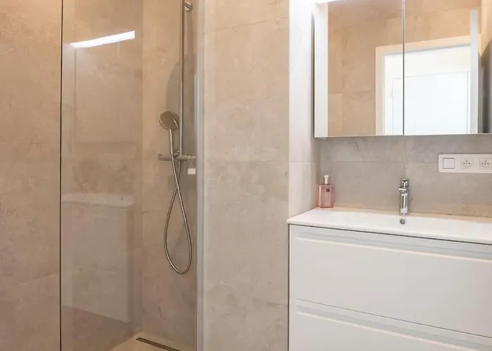 Beautiful Renovated In An Authentic Building Oostende