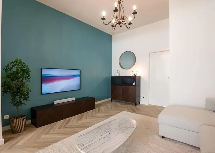 Apartment Beautiful Renovated In An Authentic Building Ostend